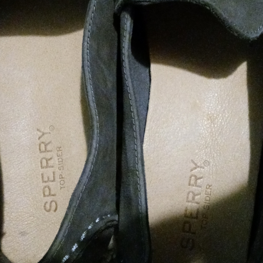 Shoes - Picture 5 of 5